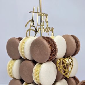 Macarons-Torte Kuppe aus gestapelten Macarons von Happy Macarons and Cookies